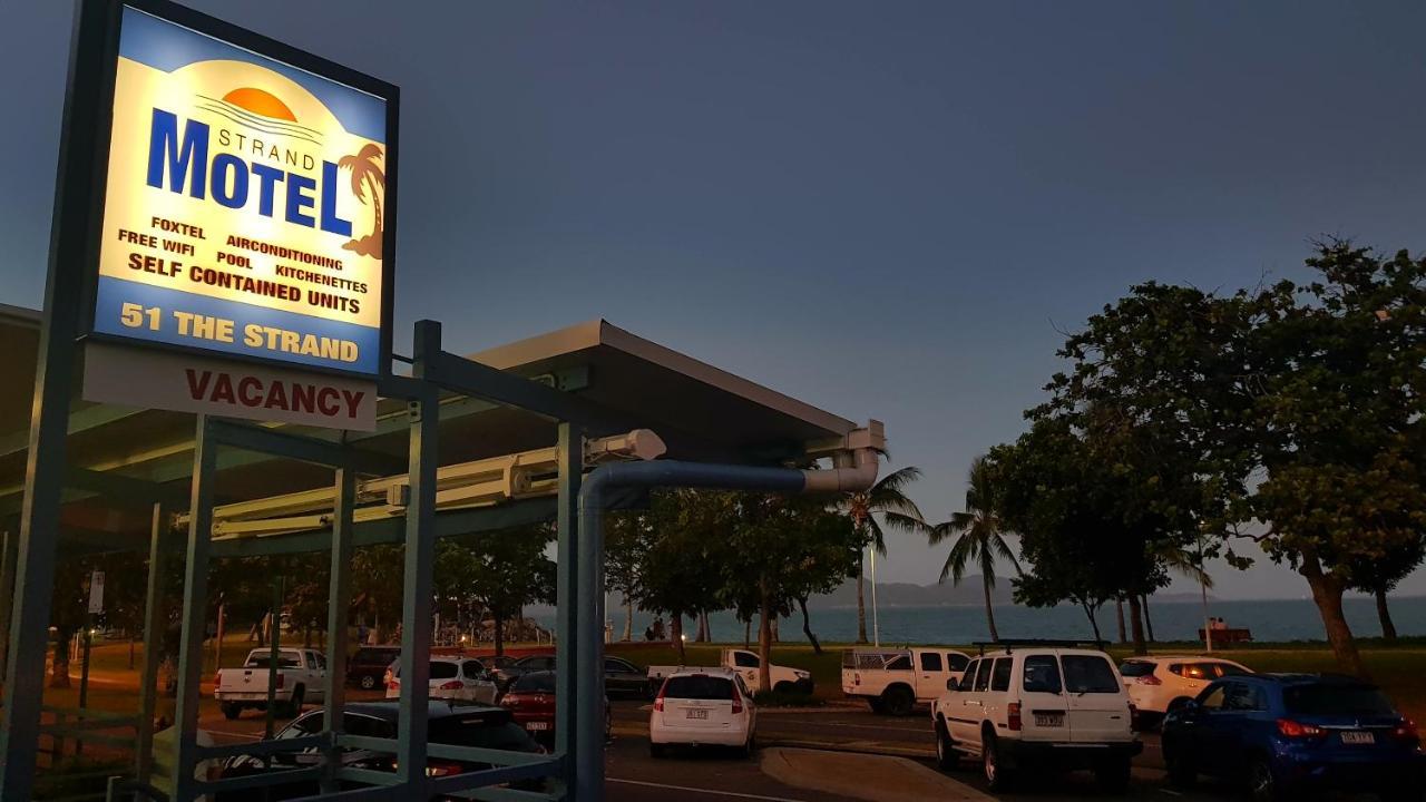 Strand Motel Townsville Bagian luar foto